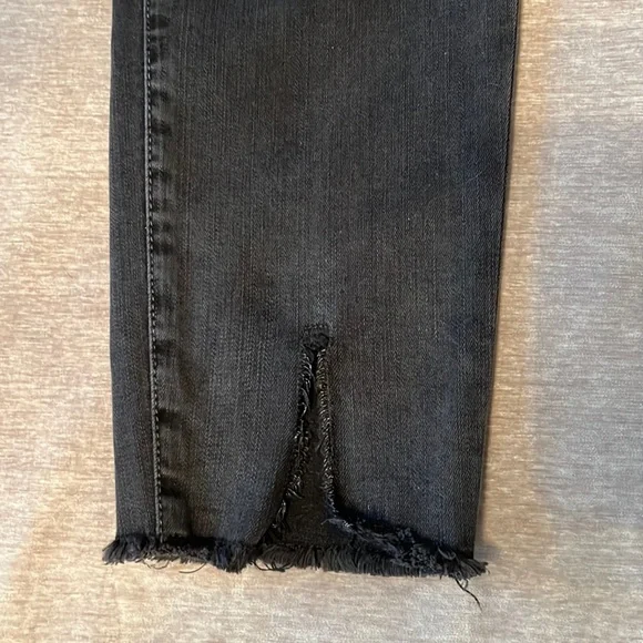 Frame Denim Black Ankle Le Skinny Jean with Front Split Distressed Seams Size 27 - Picture 3 of 5